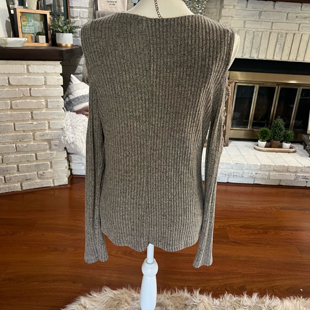 Daytrip Cold Shoulder Sweater with Lace Up Sleeves - Picture 4 of 5